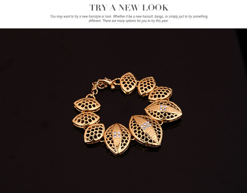 Elegant Leaf Jewelry Set – Necklace & Earrings (4-Piece Set) - Gold POLITICSLADY