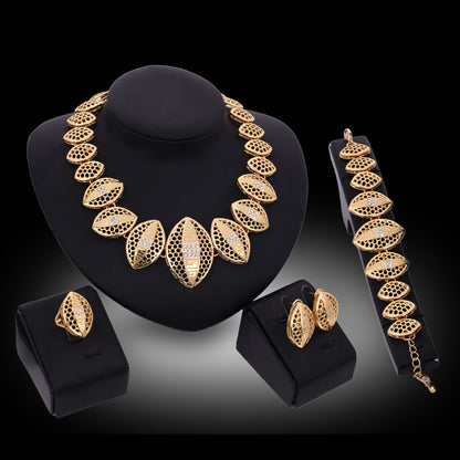 Elegant Leaf Jewelry Set – Necklace & Earrings (4-Piece Set) - Gold POLITICSLADY
