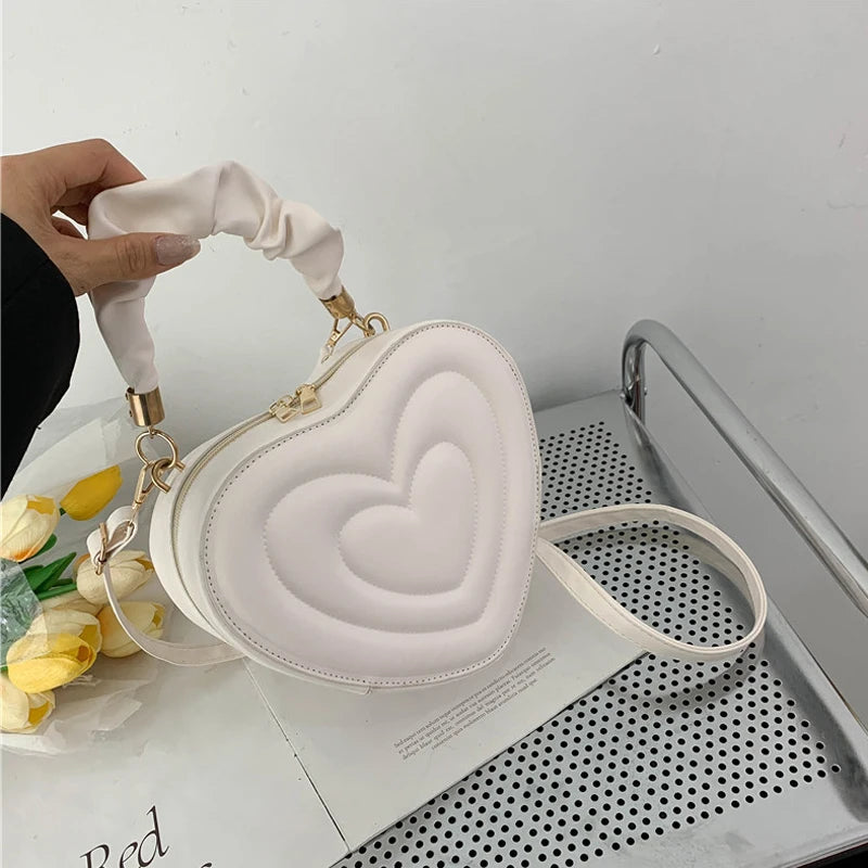 Heart Shape Shoulder Bag - white / 22x19x8cm POLITICSLADY