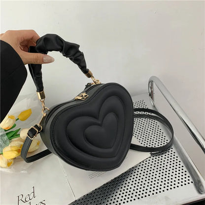 Heart Shape Shoulder Bag - black / 22x19x8cm POLITICSLADY